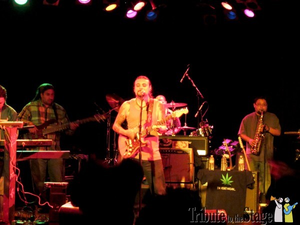 sargento-garcia-b-side-players-the-roxy-002
